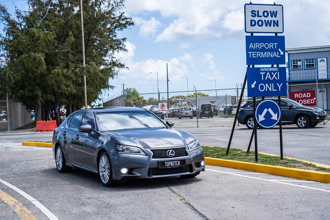 Fast Track Service (Expedited Arrival) with One Way Airport Transfer. - Key details that make this service worth a look