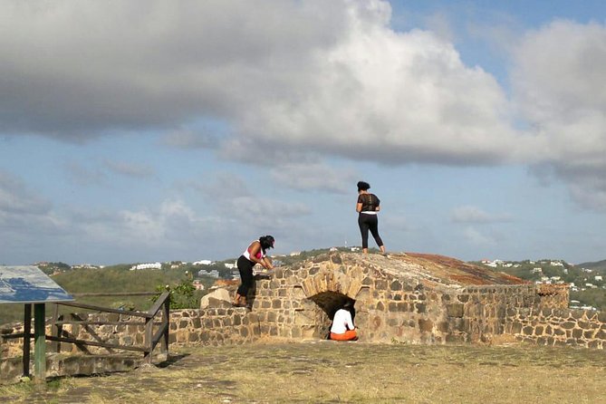 Hike the Fort Experience- Amazing Panoramic Views (Pigeon Island) - Getting to the park with a mini history lesson en route