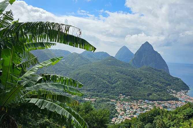 Private Airport Transfer (UVF) Hewanorra International Airport - Optional extras: when your chauffeur becomes your St Lucia guide