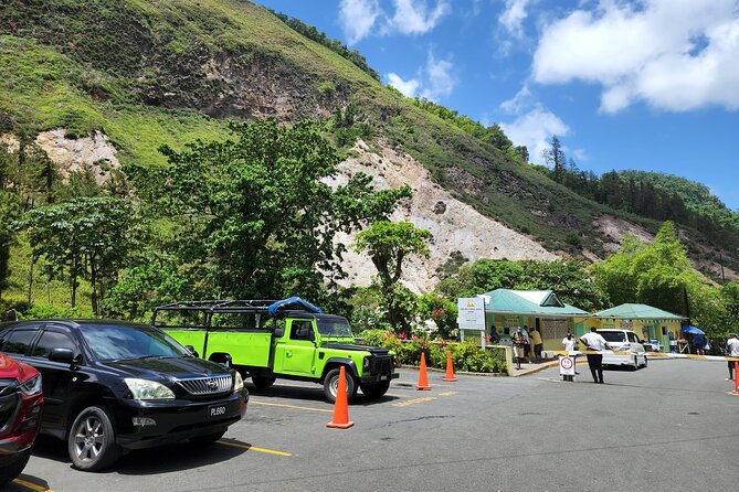 Private La Soufriere Drive-In Volcano Minibus Tour St Lucia - Price and value: is $295 per person fair?