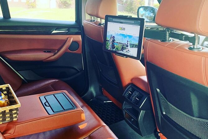 Private Round Trip Airport (UVF) Transfer: Luxury SUV - Key highlights at a glance