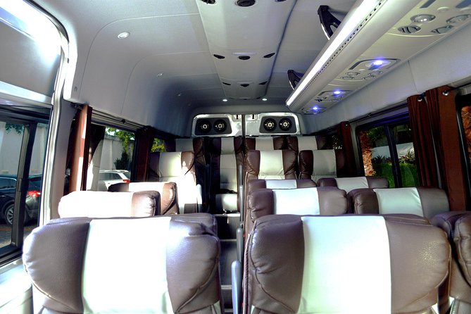 Private Round-Trip Transfer: Saint Lucia International Airport - Price and value: what $73.42 per group buys you