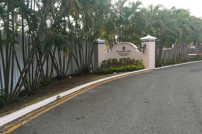 Private St Lucia Airport Transfer to Secrets St. Lucia Resort - Luggage, Safety, and Calm: The Real Value of Private Transport