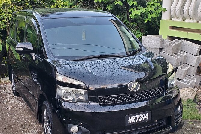 Private (UVF) Hewanorra International Airport Round Trip Transfers - What to check before you go (clean car, pickup sign, confirmation)