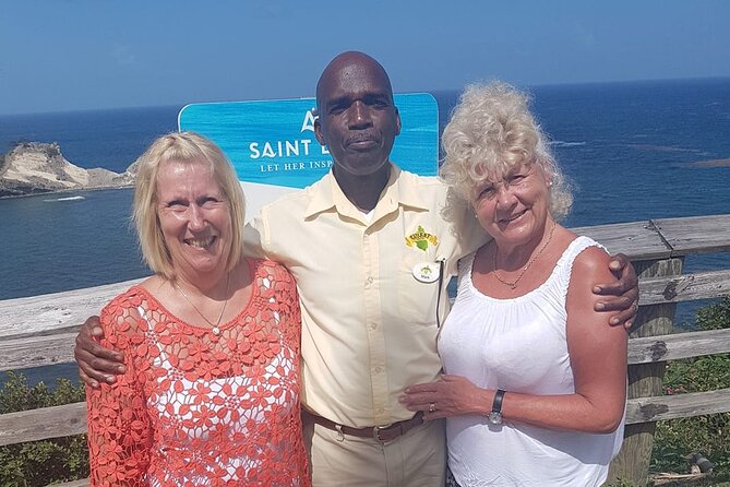 Roundtrip Transfer from UVF Airport to Resorts in Gros Islet (Groups of 4 Plus) - Key Points Before You Land in Gros Islet