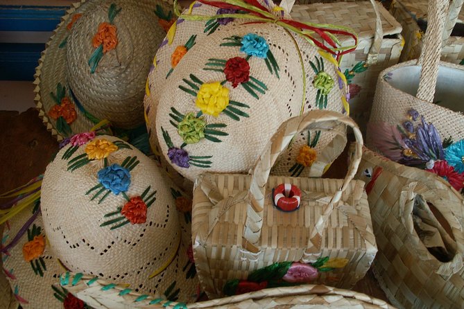 Shopping Spree in St Lucia - Souvenir strategy: how to shop the items you came for