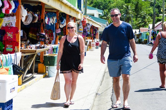 Shopping Spree in St Lucia - The 8:00 am pickup: quick advice to prevent hot-sun delays