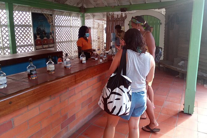 Soufriere Tour - Morne Coubarille Estate: sugar and cocoa plantation in plain sight