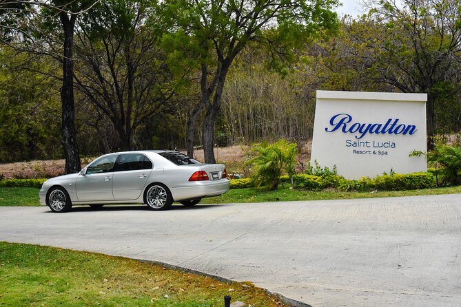 St Lucia Airport Private Transfer to Royalton Resort - What happens after pickup: an easy, comfortable drive