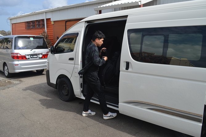 St Lucia Ground Transportation- Hotel and Airport Transfers UVF - A St Lucia airport transfer that cuts the stress fast