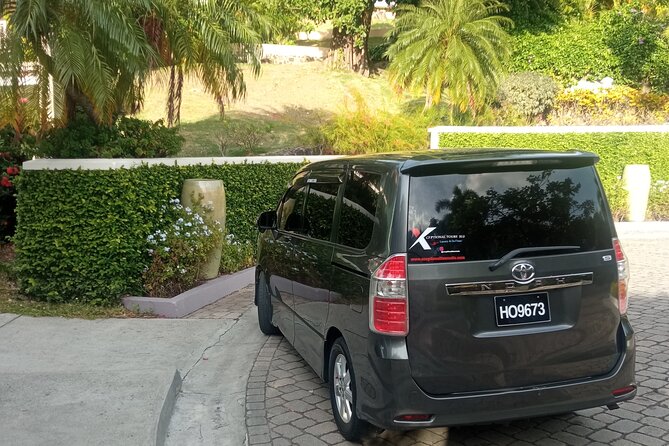 St. Lucia Private Airport Transfers from UVF (GROUPS of 4) - Getting dropped at your hotel: fast start, fewer moving parts