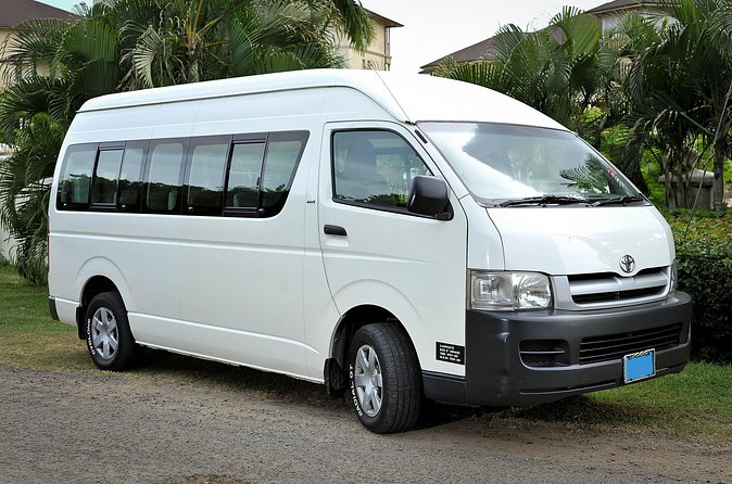 St Lucia Round-Trip Transfer: George F. L. Charles Airport - The return trip: getting picked up at your hotel, then back to the airport